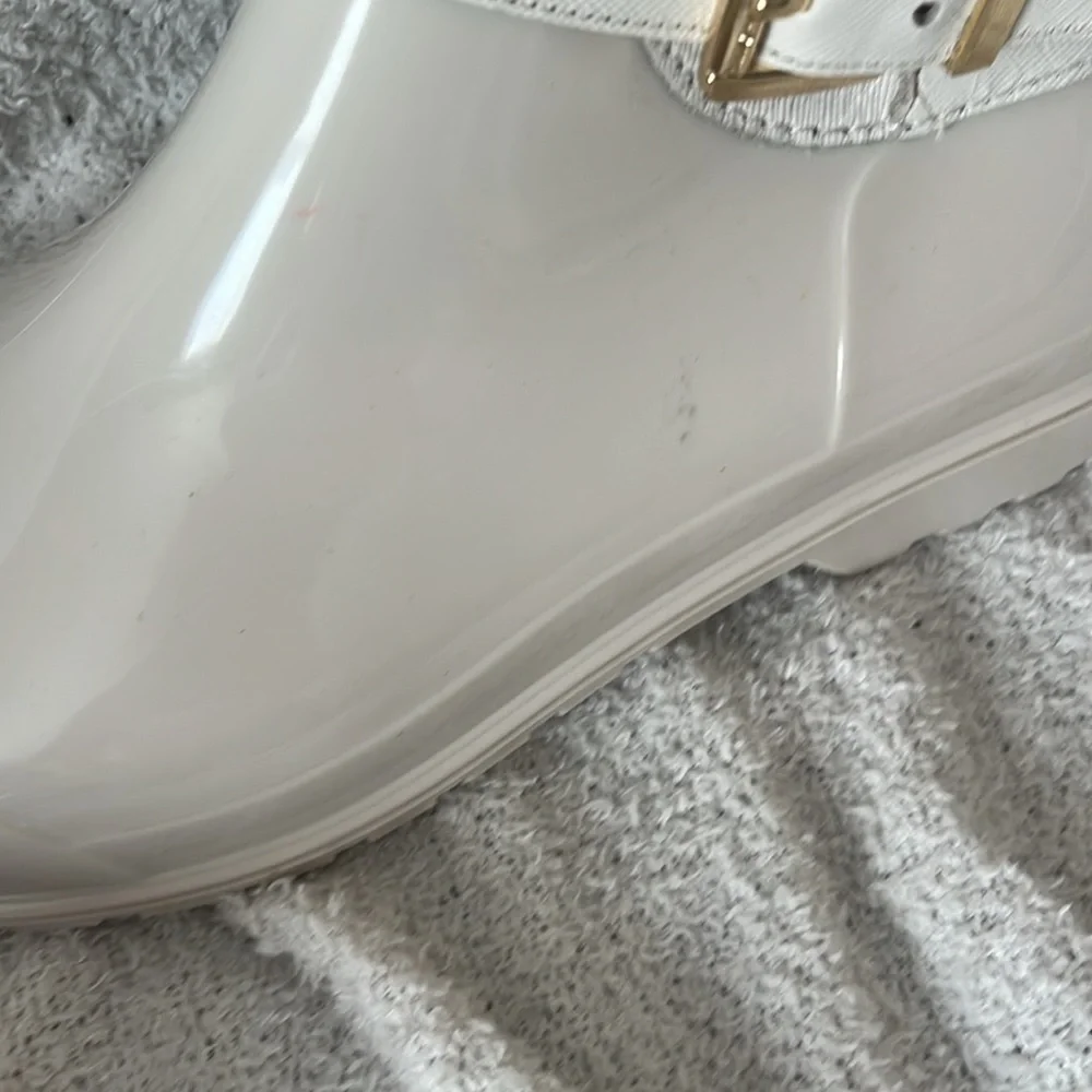 Michael Kors Fulton Quilted Rubber boots Size 10 Beige Cream Gold Like new - Picture 12 of 16